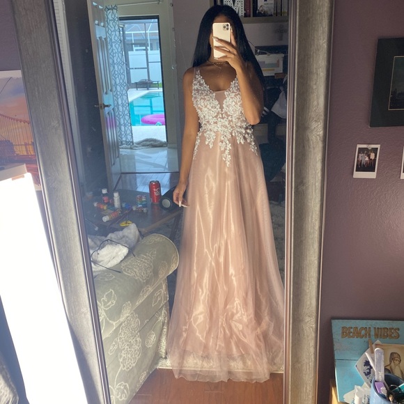 Prom dress - Picture 3 of 3